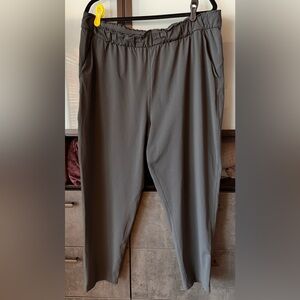 Lululemon Keep Moving 7/8 Pant